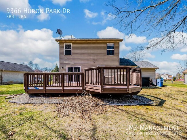 Building Photo - Beautiful Home in Hamburg Twp