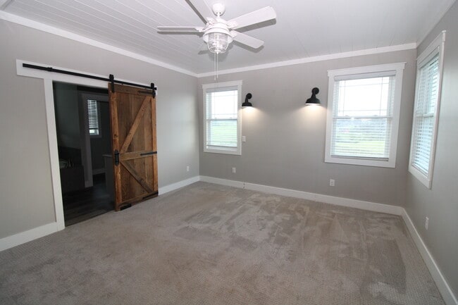 Building Photo - 1355 Bear Creek Rd