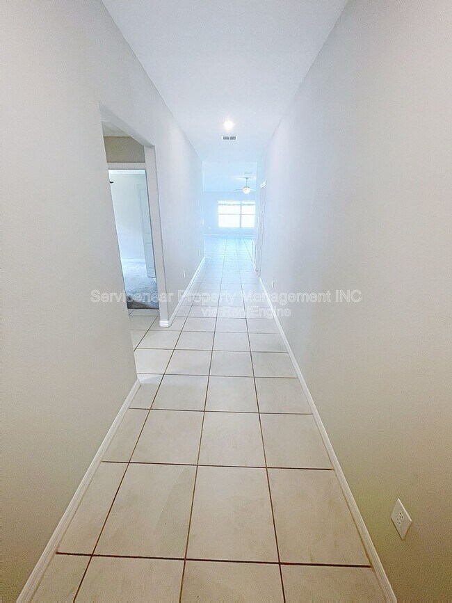 Building Photo - 10344 Alder Green Dr