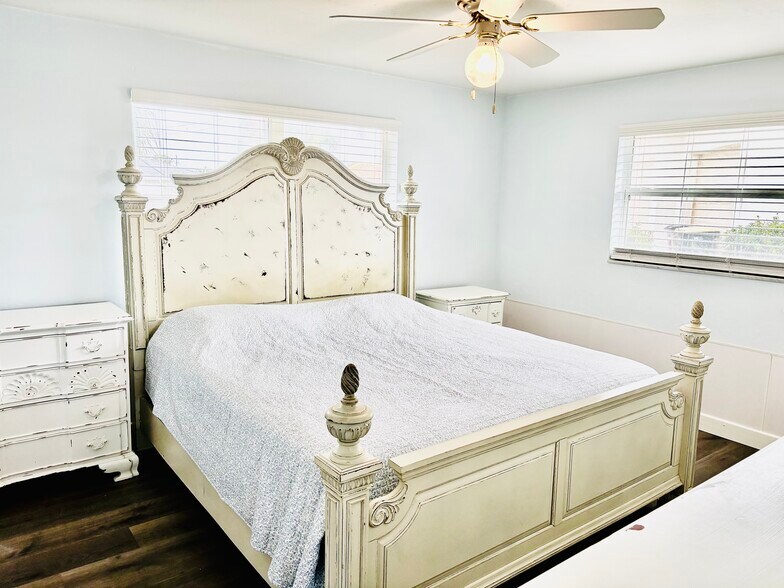 Building Photo - 381 Delido Ct