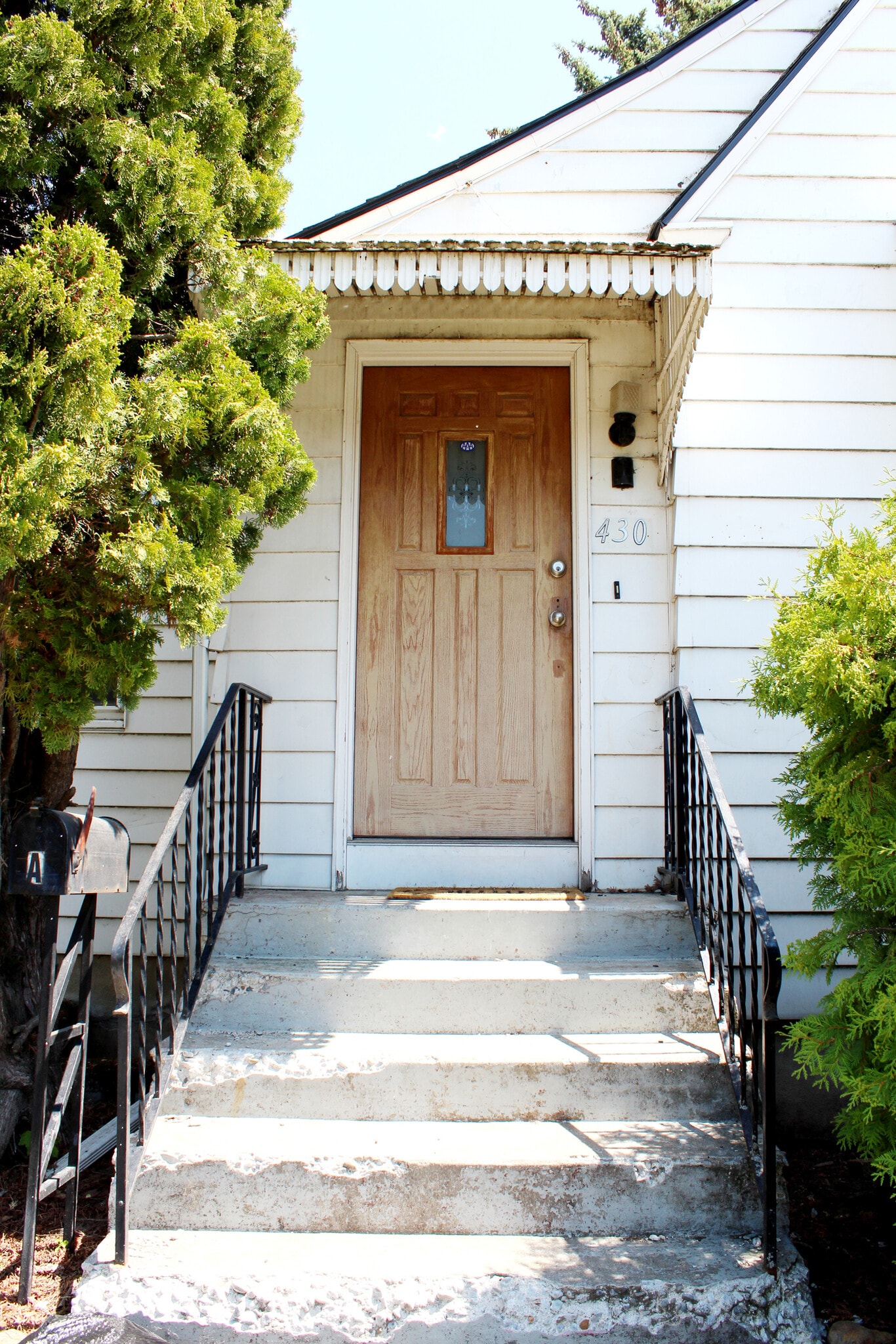 Building Photo - 430 NE Kamiaken St