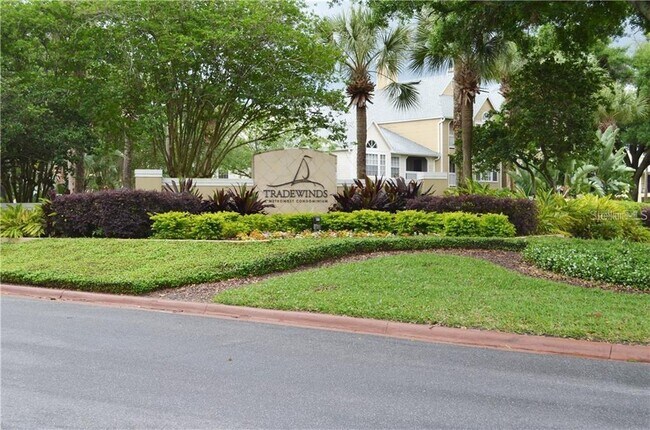 Building Photo - 1065 S Hiawassee Rd