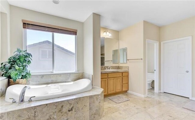 Building Photo - DREAMY 5 Bed/3 Bath OASIS - Discovery Bay