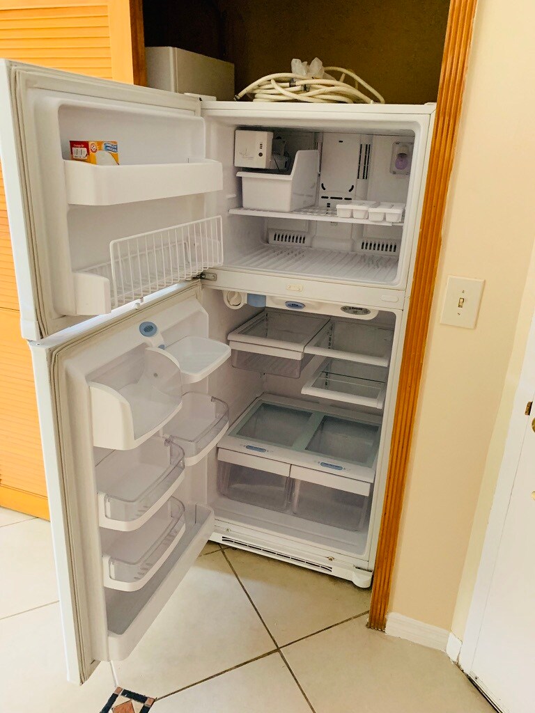 Building Photo - 1750 W 46th St