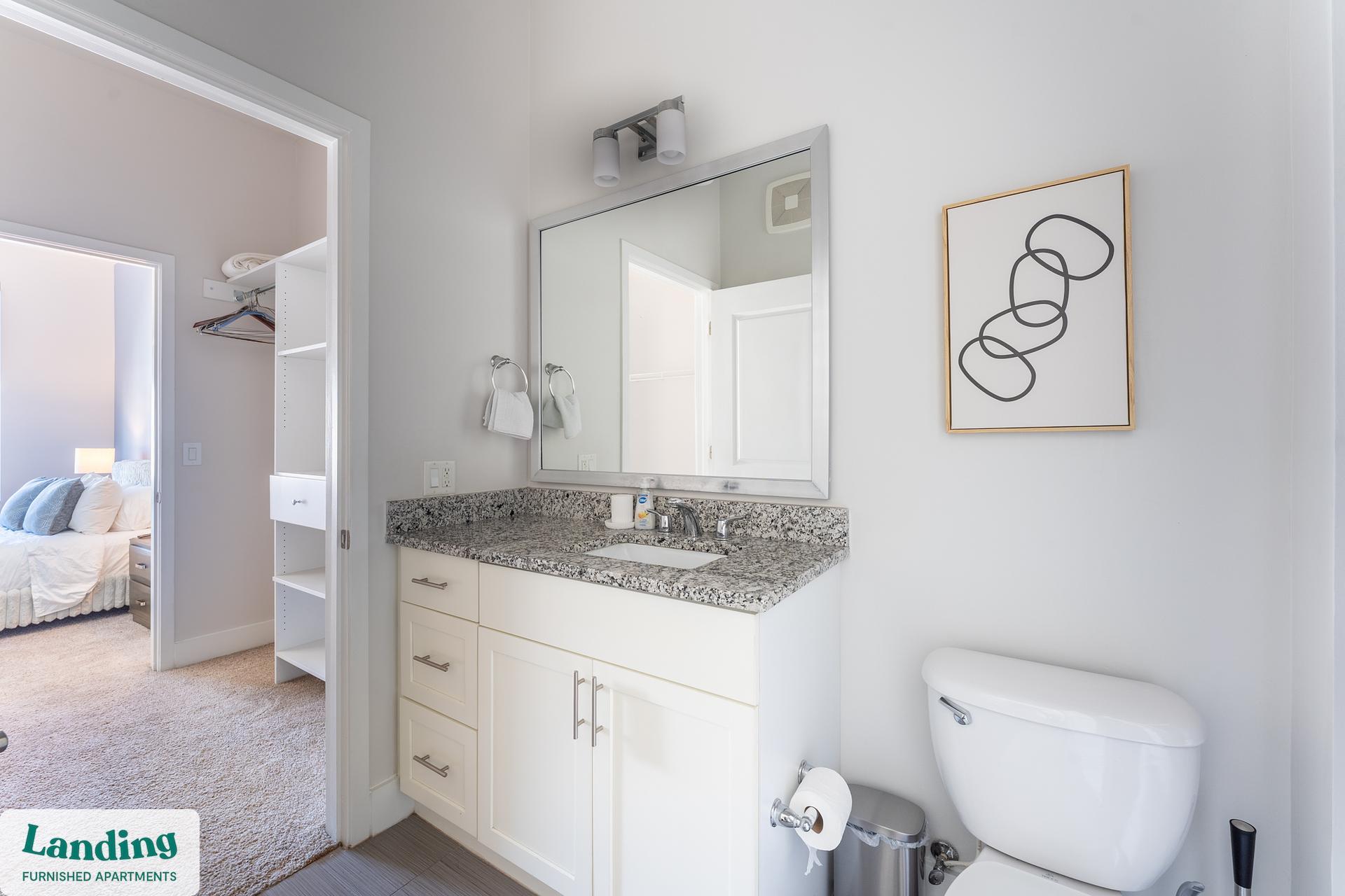 Building Photo - 480 N Orange Ave