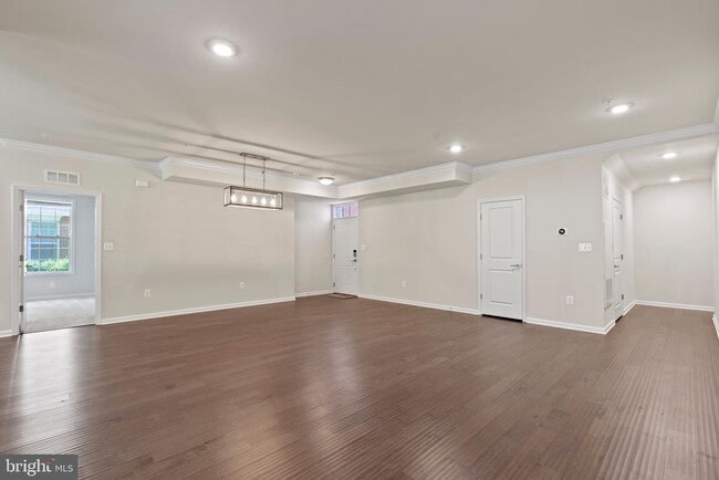 Building Photo - 23235 Milltown Knoll Square