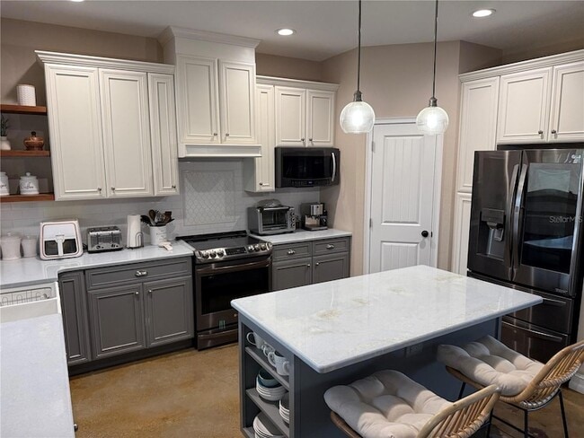 Building Photo - 19737 Ralston St