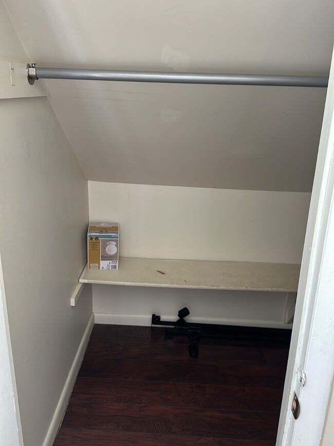 Building Photo - 558 Cincinnati Ave