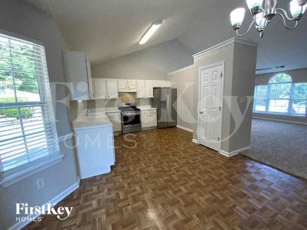 Building Photo - 1585 Heatherton Rd