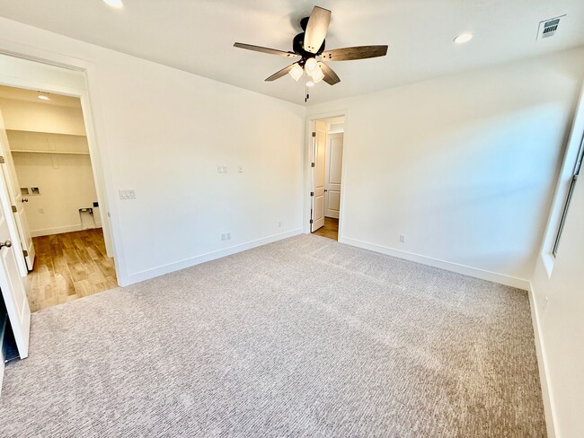 Building Photo - Brand New Four-Bedroom Home in Hurricane