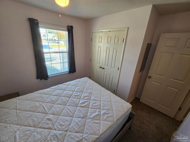 Building Photo - 9783 Cobblebrook Dr