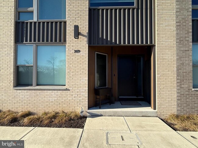 Building Photo - 3119 Pierview Ln