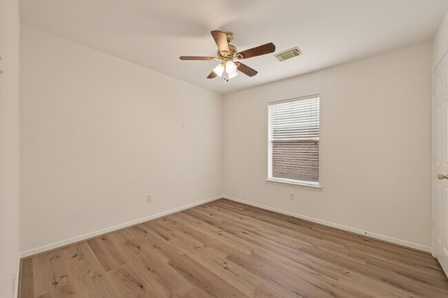 Building Photo - 14819 Appaloosa Ave