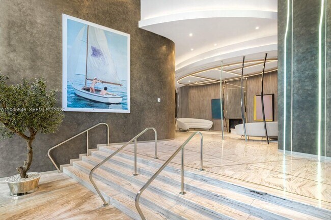 Building Photo - 1000 Brickell Plaza