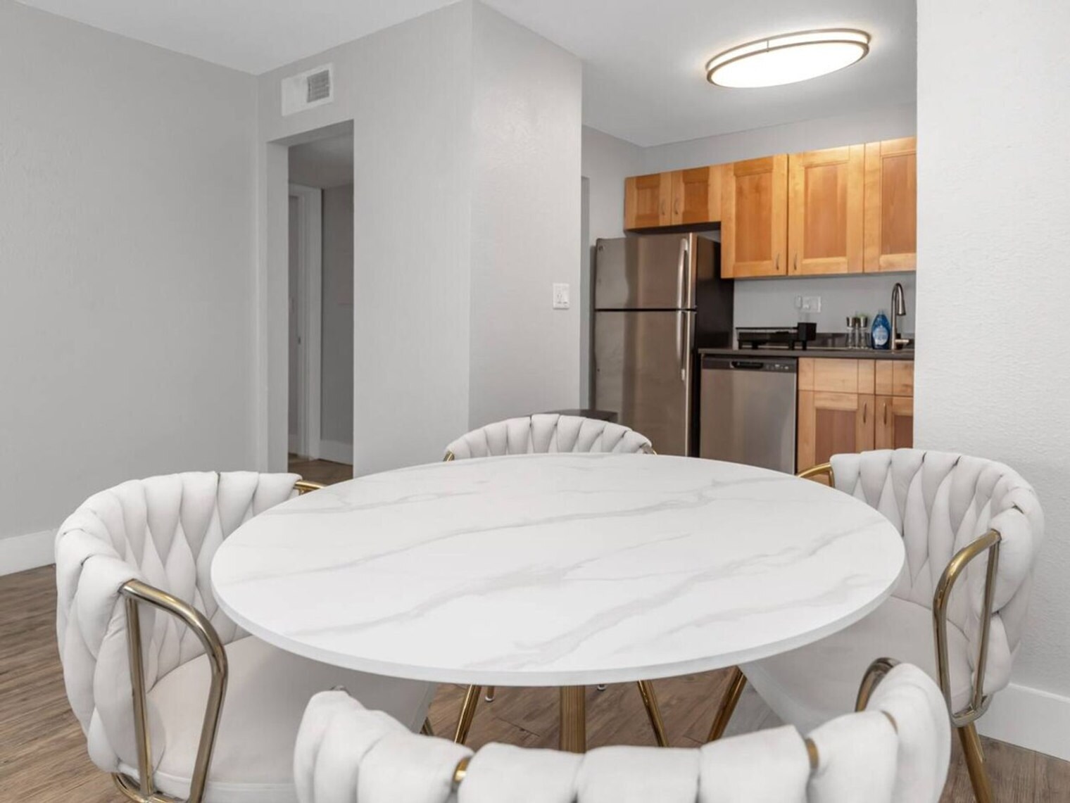 Building Photo - 4312 W Roland St