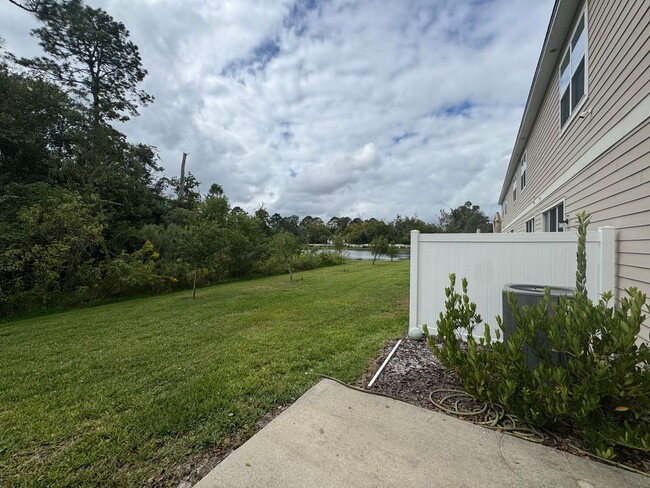 Building Photo - Fall Into Savings –Rent Reduced! Housing Choice Vouchers Accepted!