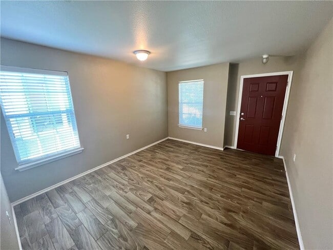 Building Photo - 7813 Duber Ln