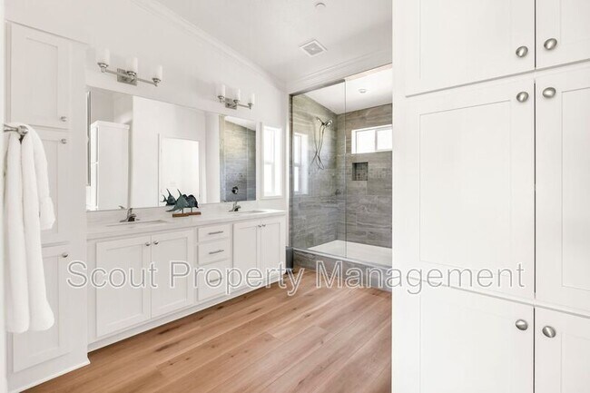 Building Photo - 471 Stewart Canyon Rd