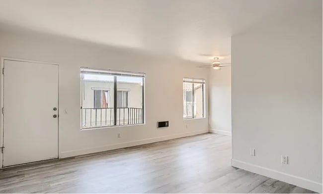 Building Photo - 3825 Van Dyke Ave