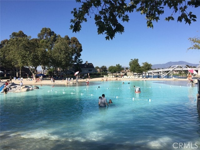 Building Photo - 12 Brookdale