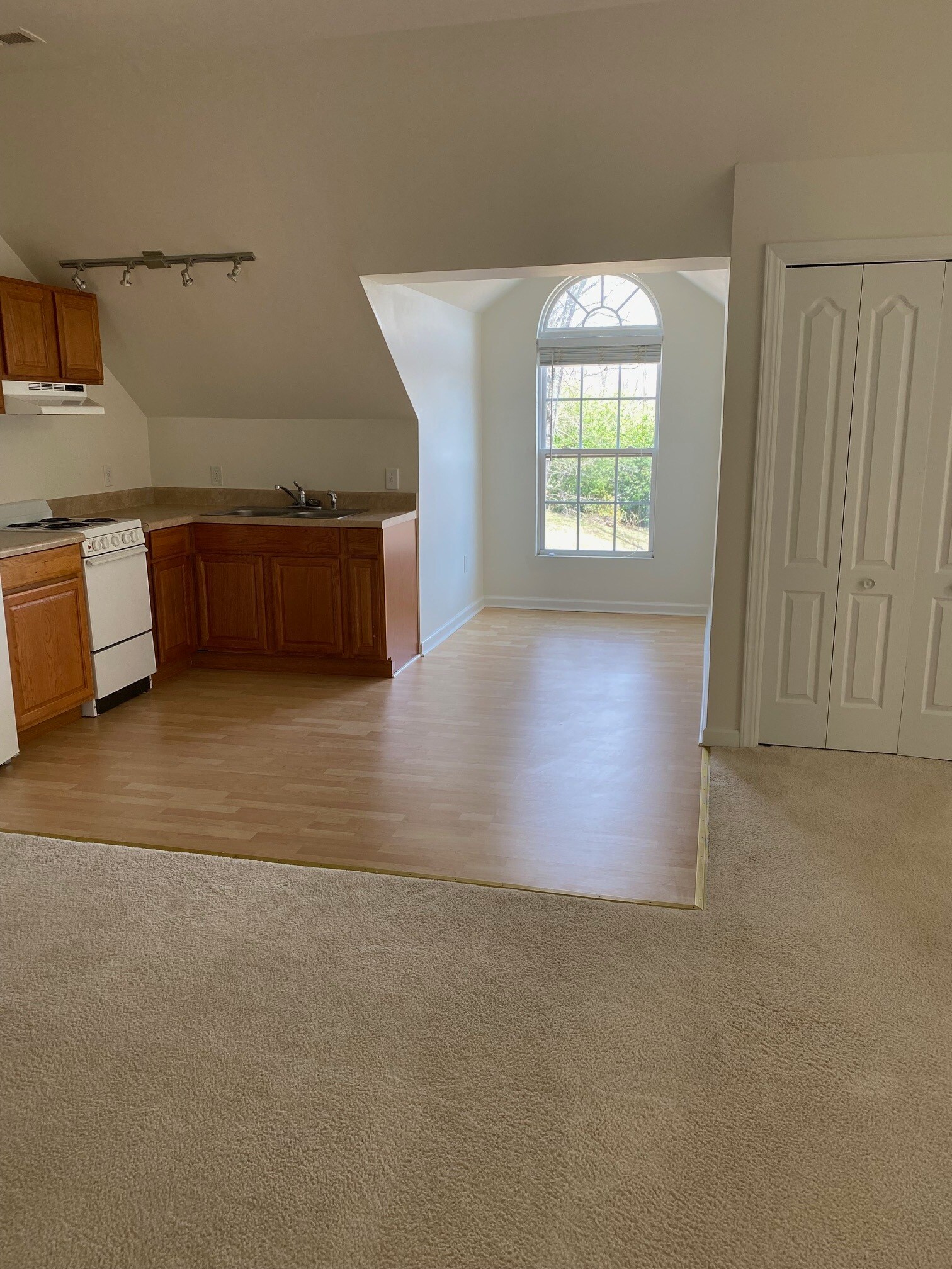 Kitchen alcove for dining table. - 97 Mount Soma Blvd