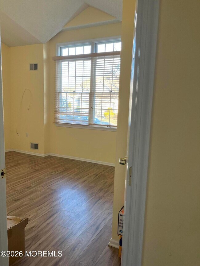 Building Photo - 11 Umberland Pl