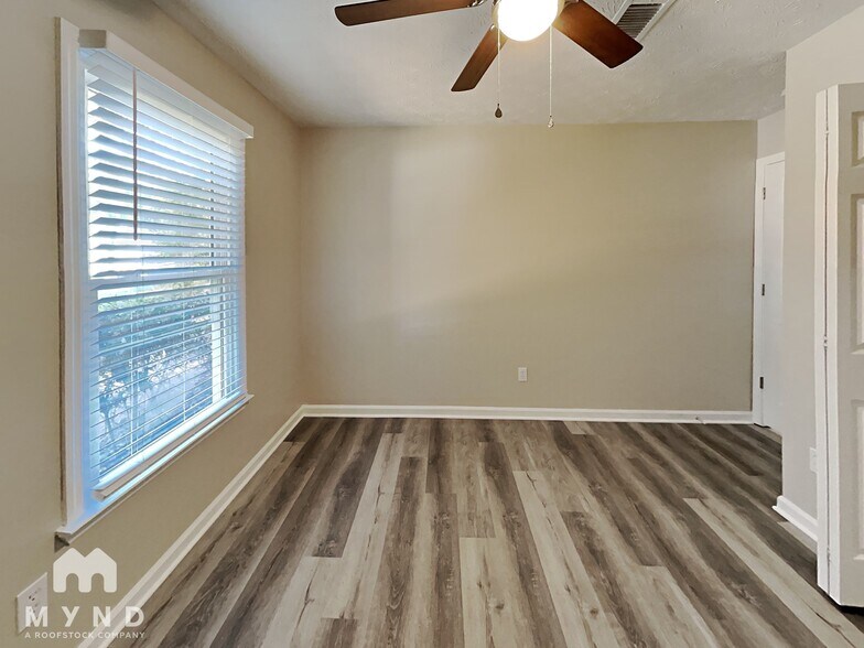 Building Photo - 5491 La Fleur Trail