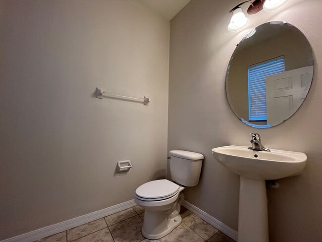 Building Photo - 3/2 Townhome at Water's Edge in Lake Nona