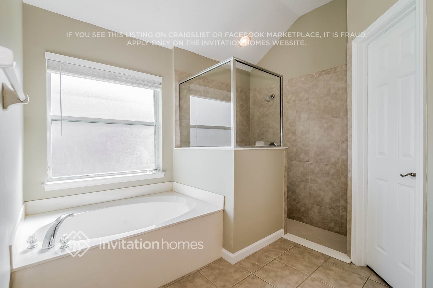 Building Photo - 2205 Cascadia Ct