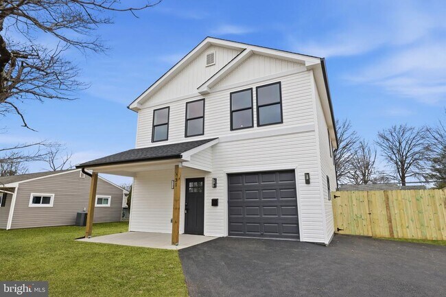 Building Photo - 31 Swan Ln