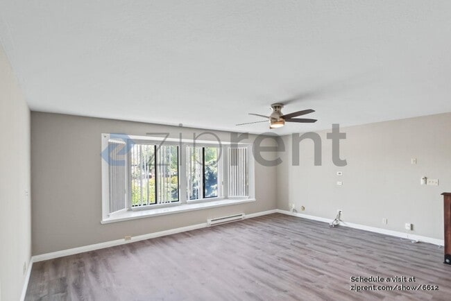 Building Photo - 271 Hayes Ave