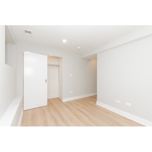 Building Photo - 2317 W Iowa St
