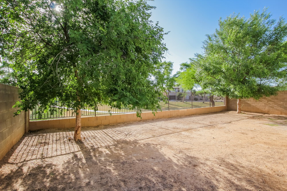 Building Photo - 2652 S 89th Dr