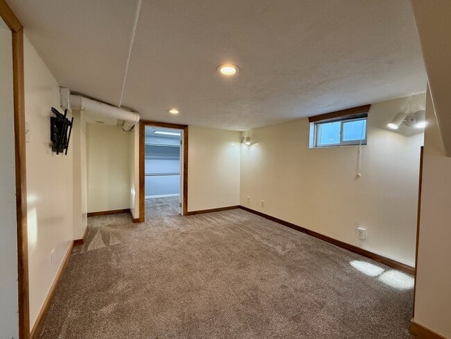 Building Photo - 1859 W 11800 S