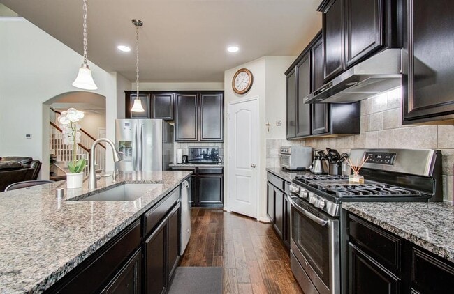 Building Photo - 7610 River Pass Dr