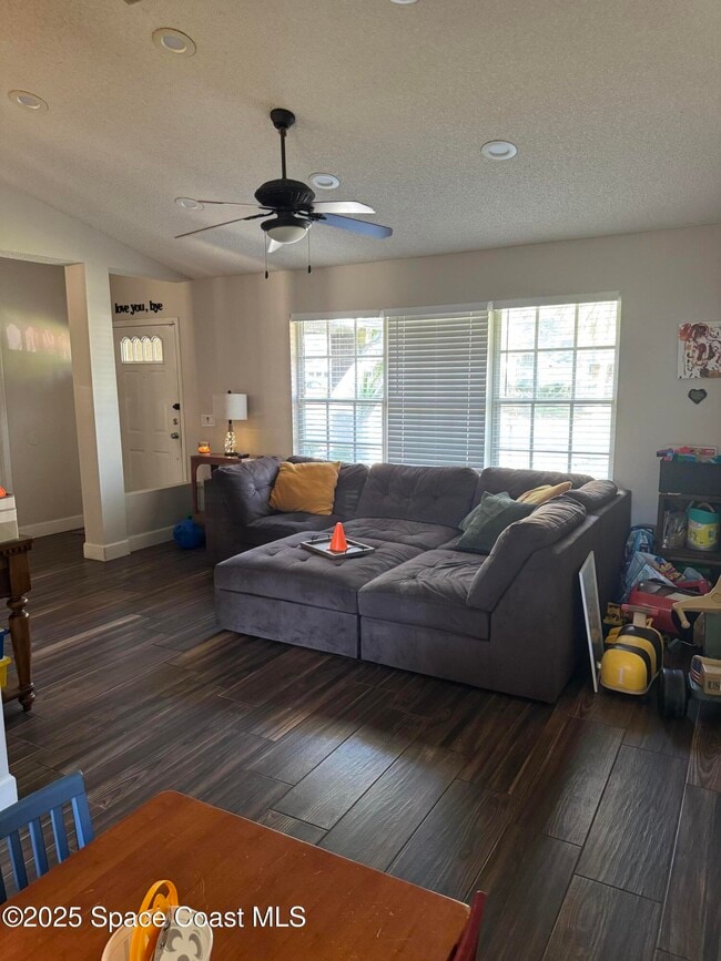 Building Photo - 2201 Appalachian Dr