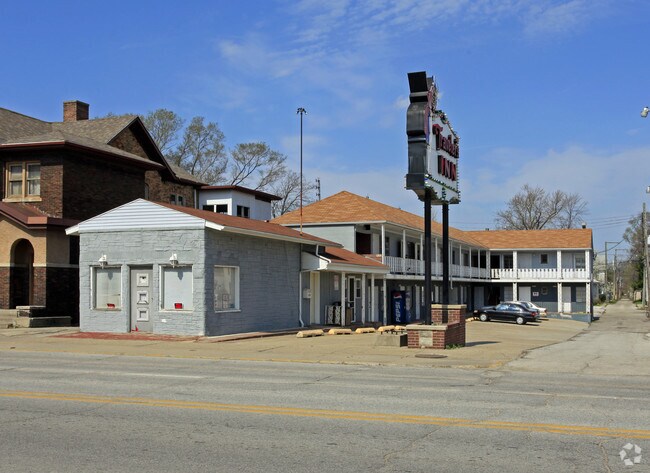 Primary Photo - 220 W Jackson Blvd
