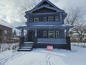 Building Photo - 778 Eddy Rd