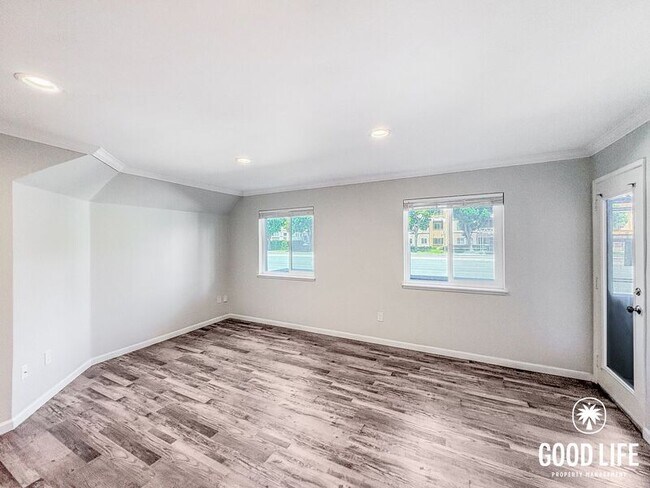 Building Photo - 3440 Lebon Dr