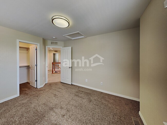 Building Photo - 25568 E Glasgow Pl