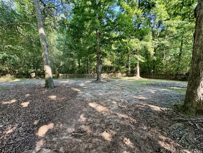 Building Photo - 431 Whitewater Tr