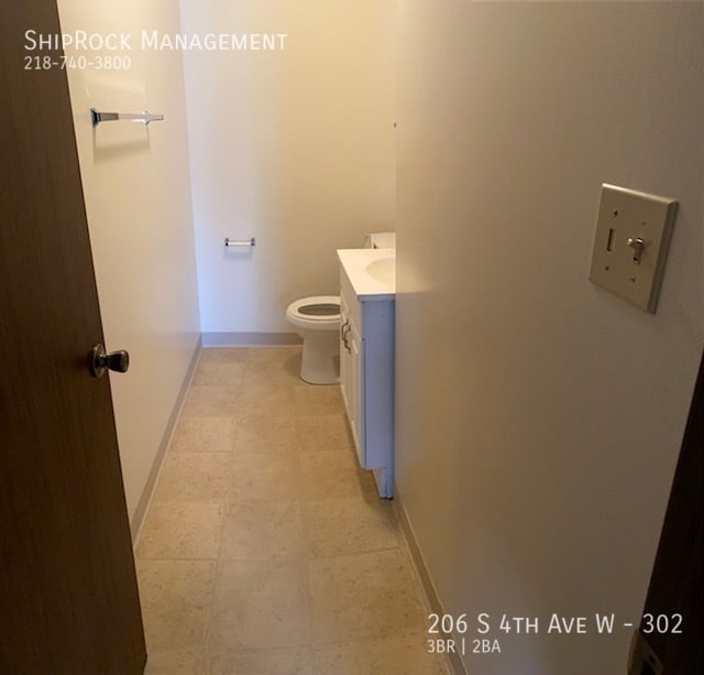 Building Photo - 206 S 4th Ave W