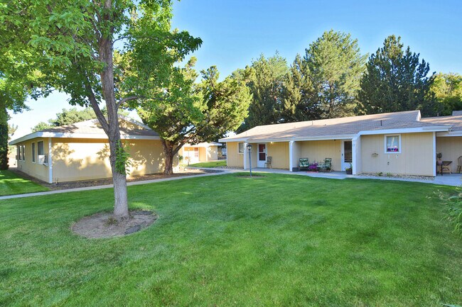 Building Photo - Ontario Manor