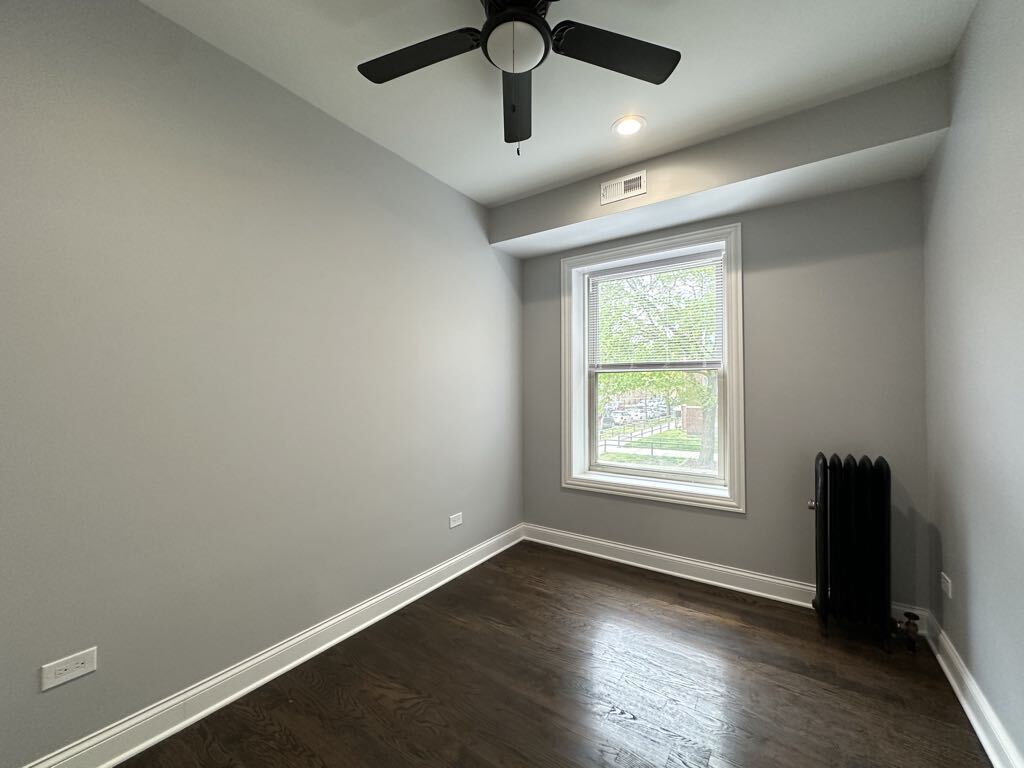 Building Photo - 1224 W Rosemont Ave