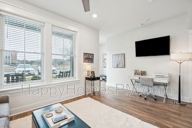 Building Photo - 1610 Florentia St