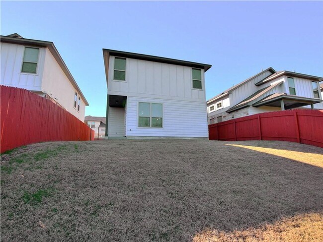 Building Photo - Alluring  Single Family Home | 3 BR/2.5BA | Peaceful Backyard| Coming Soon!