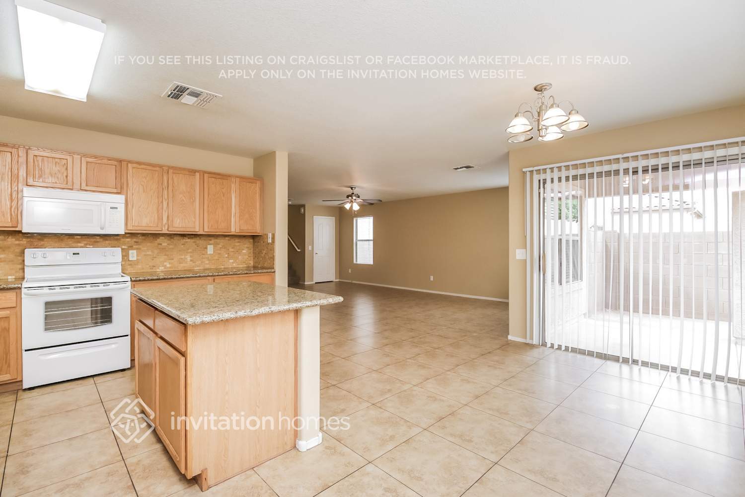 Building Photo - 3339 S Chaparral Rd