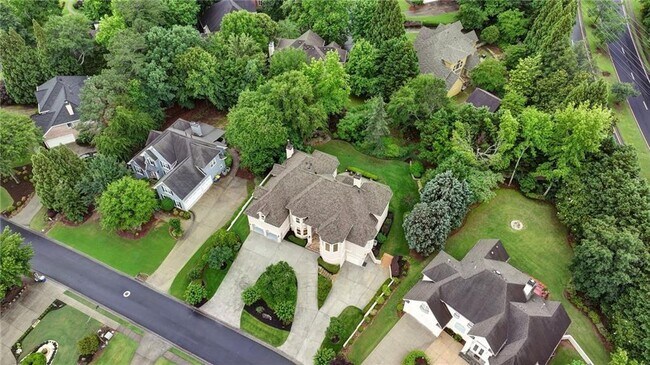 Building Photo - 2503 Regency Lake Dr
