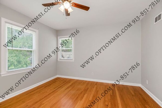 Building Photo - Incredible home in Romanelli Gardens!