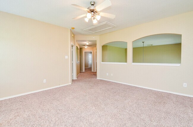 Building Photo - 6419 Bennington Springs Dr